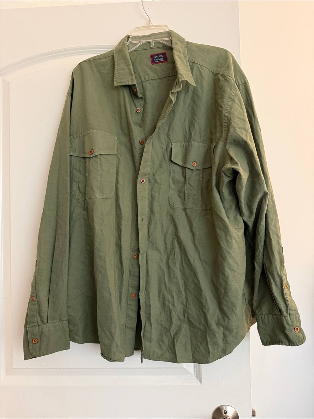 Untitled Men’s Lightweight Olive Green Button-Up